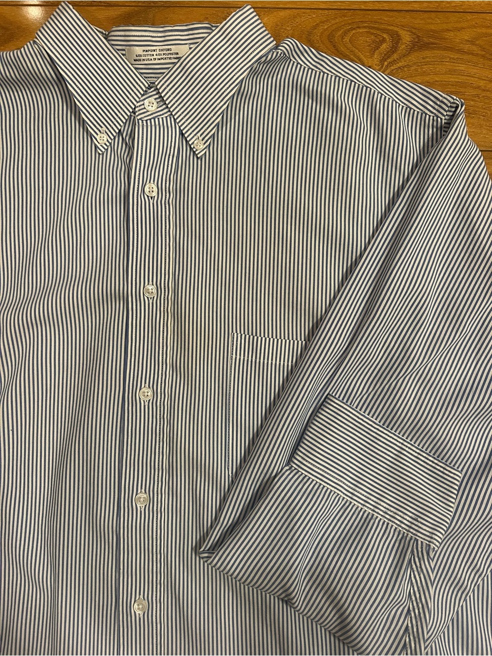 Van Heusen Men’s Blue and White Pinstripe Dress Shirt 18.5x35/36 Tall
